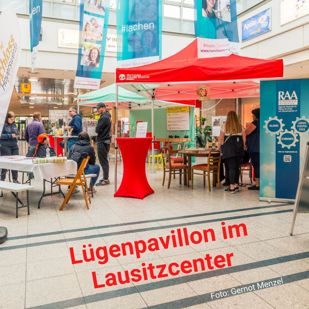 Luegenpavillon Lausitzcenter Fakenews Geruechte.jpg Luegenpavillon Lausitzcenter Fakenews Geruechte.jpg